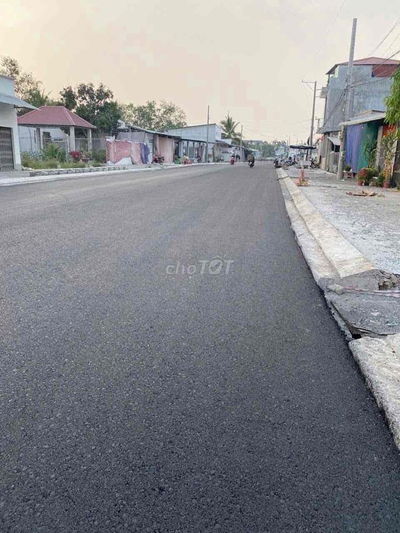 đất THỔ CƯ Phước Hậu, đường oto, view sông hướng Đông mát mẻ. Cách đườ