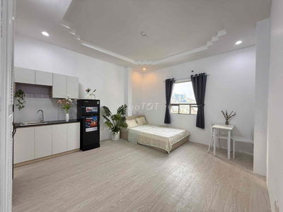 PHÒNG STUDIO CỬA SỔ TRỜI FULL TIỆN NGHI Ở QUẬN TÂN BÌNH