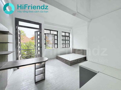 PHÒNG STUDIO BAN CÔNG - SIÊU THOÁNG - GẦN TRƯỜNG CHINH