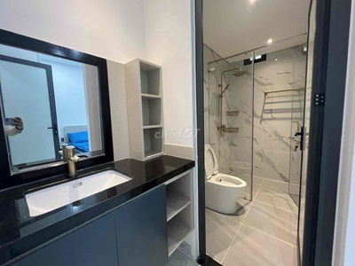 Cho thuê căn hộ 1PN riêng 55m2 view sông Hàn, giá chỉ 8 triệu