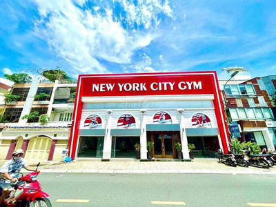 CHO THUÊ MT TRẦN QUANG DIỆU NGAY LÊ VĂN SỸ DT 15x15 3 LẦU