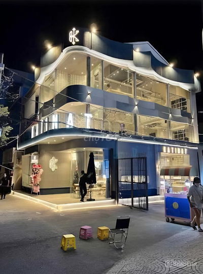 Cho thuê nhà mặt tiền Số 130 Nguyễn Gia Trí, Bình Thạnh, DT: 8x22m,