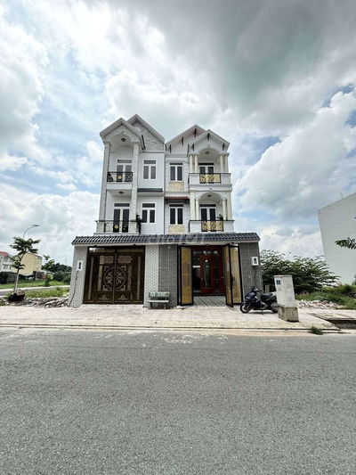 Cặp siêu phẩm 5m x 19m. 3 tầng 1/ Hẻm nhựa 12m Lê Thị Riêng.KDC Hà Đô