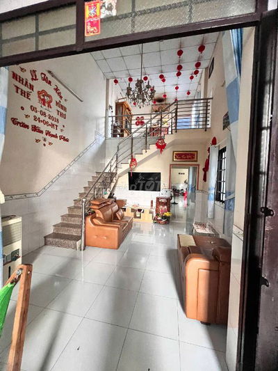 Khu vip Him Lam-Kiều Đàm quận 7-70m2-2 tầng-ngang 4m-3pn hxh hơn 5 tỏi