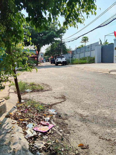 Nhà 1 lầu đẹp 5x19m Shr Mt đg nhựa 6m thông 1/50m Trần Văn Mười