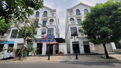 Liền kề xẻ khe khu sao biển hướng đông nam 98m2 xây 4.5 tầng giá chỉ 20,5 tỷ bao phí. LH 0906 285 ***