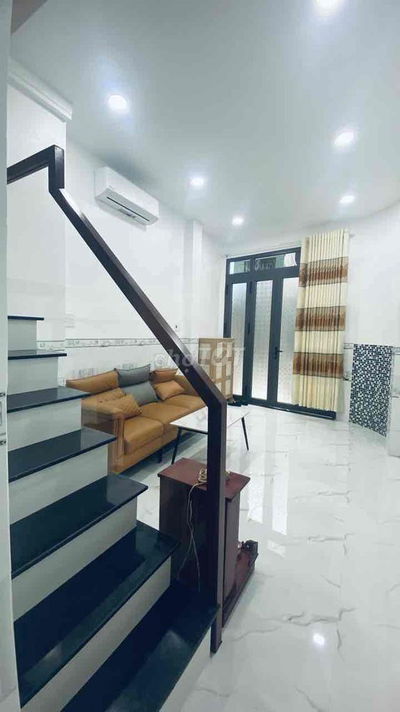 ➡️Bán nhà hẻm Lý Thái Tổ Q10