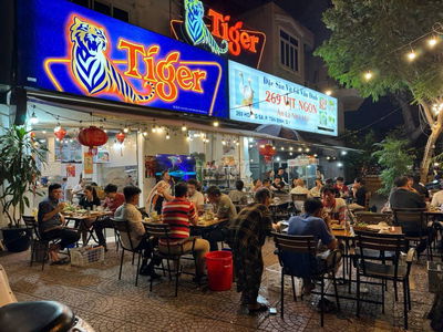 NGANG 15M GIÁ RẺ - Mặt tiền 269 Hoàng Sa, Quận 1 - VỈA HÈ SIÊU RỘNG