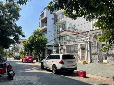 bán toà nhà văn phòng mặt tiền 12