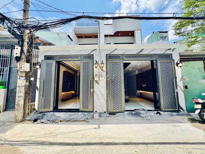 CHÍNH CHỦ BÁN NHÀ ĐẸP MỚI XÂY ĐÚC 1LẦU 3PN HẺM XE HƠI VÔ NHÀ