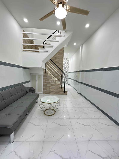 👉Cạnh Tên Lửa - Nhà Đúc 2 Tầng - chỉ 2,x ty  + Vị trí: Khúc Tên Lửa -