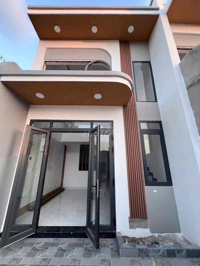 BÁN GẤP NHÀ RIÊNG PHƯỜNG TÂN TRIỀU SỔ RIÊNG THỔ CƯ 100% GẦN CÂY XĂNG Đ
