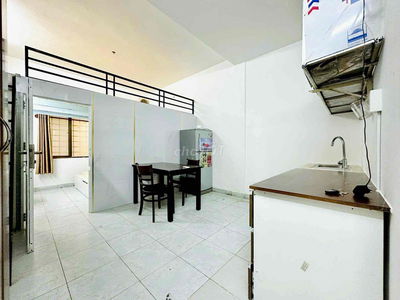 Phòng trọ Full nội thất, phòng ngủ tách bếp,ngay cầu Hoàng Hoa Thám