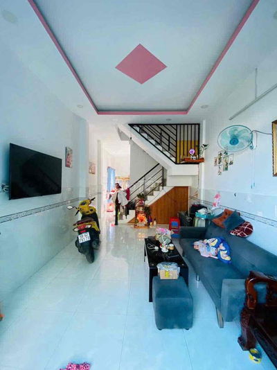 Bán nhà apd 09 vườn lài đúc 2 lầu sh chung vi bằng