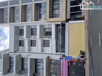 Bán nhà 1039 Hoàng Sa Q.3 mua đất tặng nhà mới 5 tầng giá bán 28 tỷ