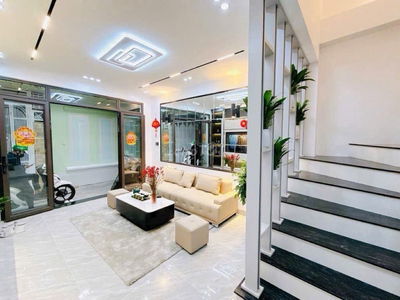 30 mét ra ô tô tránh, Ngõ Xuân Thủy ba gác tránh xe máy.10,2 tỷ TL.