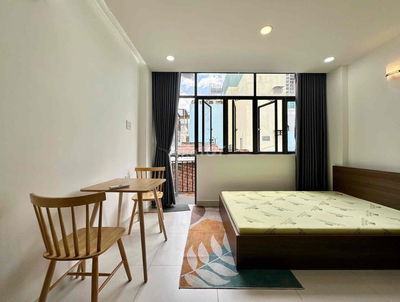 CĂN HỘ BAN CÔNG FULL TIỆN NGHI NGUYỄN CƯ TRINH Q1