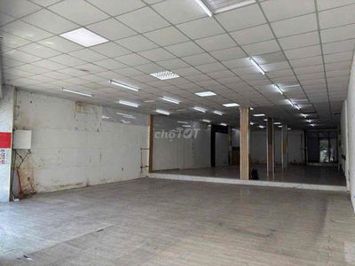 Cho thuê mặt bằng Đại Lộ Bình Dương góc 2 mặt tiền 300m chỉ 30triệu