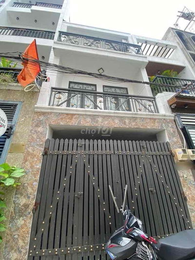 Bán Nhà Gò Vấp 3 Tầng BTCT - Xe Hơi quay đầu - 4PN4WC