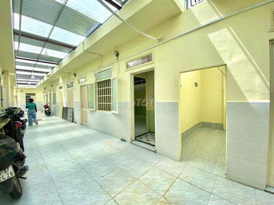 PHÒNG MỚI XÂY GẦN LÀNG ĐẠI HỌC THỦ ĐỨC BÌNH DƯƠNG
