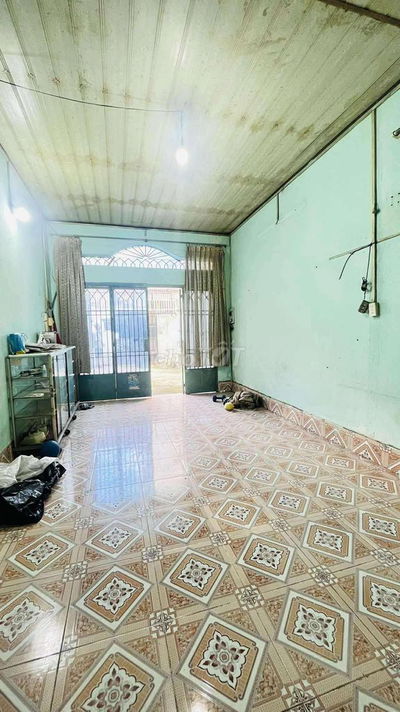 NHÀ CẤP 4 CŨ, 2PN, WC, HXH THÔNG,  94M2 FULL THỔ, SÁT MT TCH10, 4.2 TỶ