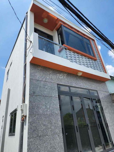 Bán nhà 1 trệt 1 lầu, diện tích:40m2 , giá chỉ 2,6 tỷ