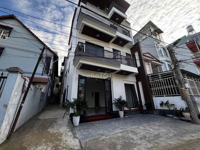 CẦN CHO THUÊ MẶT BẰNG ĐƯỜNG HAI BÀ TRƯNG