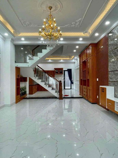 Cho Thuê Nhà Rộng Rải DT 250m2 1Trệt 3Lầu 4Pn 5Wc Sân Thượng Hẻm Ôtô