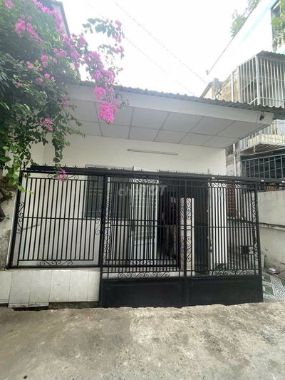 NHÀ ĐẸP Ở NGAY NGANG HƠN 5m SÁT MẶT TIỀN GẦN CHỢ HIỆP BÌNH 48m2 4,2 TỶ