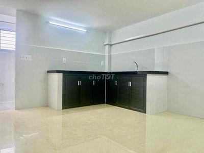 Nhà Mới DT 4x25 1Trệt 1Lửng 3Pn 2Wc Sân Đậu Ôtô 7 Chổ Hẻm Xe Tải