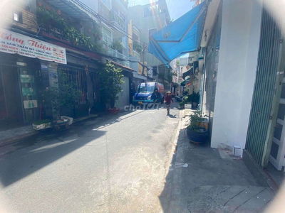Cho thuê nhà đg.nội bộ lạc long quân.p9.tân bình