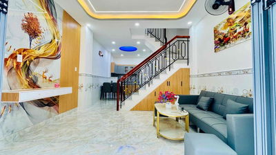 Nhà 4 x 10- 1 lầu Đường Hà Huy Giáp Full Nội Thất Mới Tinh Q12