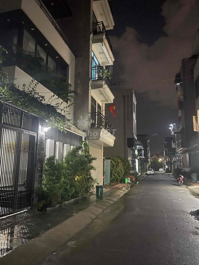 BÁN NHÀ PHỐ NGUYỄN ĐỔNG CHI.FULL NỘI THẤT SÁCH VaLi VỀ Ở.