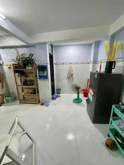 Nhà chính chủ trung tâm Tân Phú dọn vô ở liền