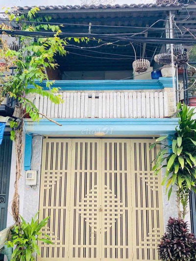 cần bán căn nhà trệt lầu tại q12 hà huy giáp vào 200m