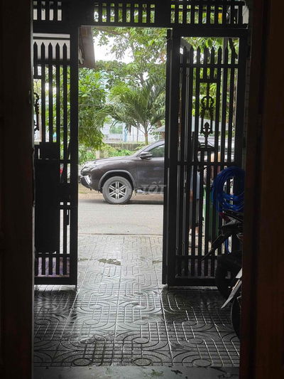 Cho thuê nhà trệt trống, riêng biệt