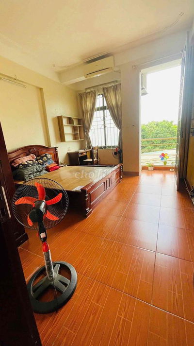 Cho thuê nguyên căn ngõ 622 Minh Khai