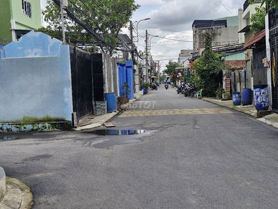 Đường 21 hbp sát vạn phúc city. 95m2 2 tầng hẻm xe hơi giá 7.8 tỷ hiếm