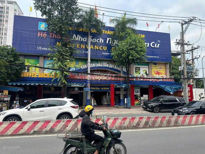 cho thuê nhà mặt tiền Huỳnh Tấn Phát 30x50 giá 400 tr