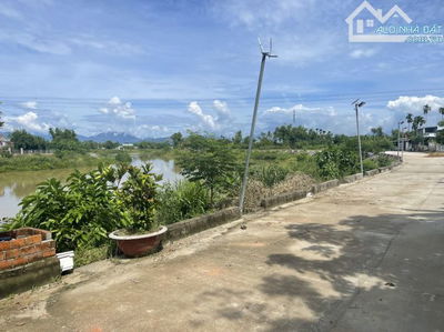 BÁN NHÀ ĐẸP 3 TẦNG VIÊW SÔNG YÊN- SÁT TRỤC Đ. NAM KỲ KHỞI NGHĨA- HOÀ TIẾN- ĐÀ NẴNG