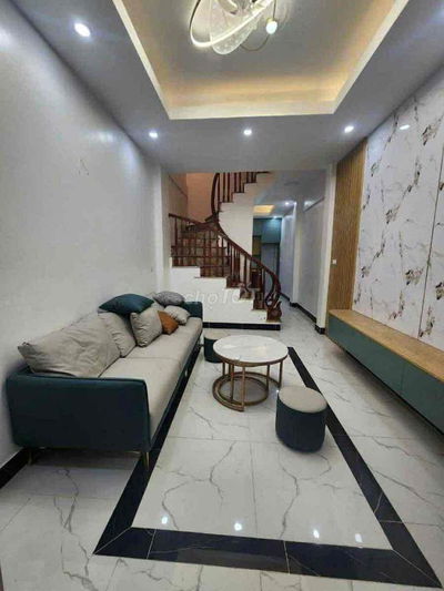 Tuyệt đỉnh! Nhà Hoàng Mai đẹp, siêu thoáng, nội thất hiện đại, 36m2*5T