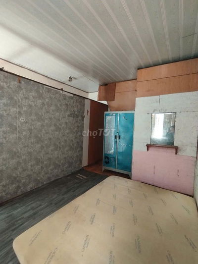 Phòng trọ ~20 m2 ngay Ngã Tư Hàng Xanh + ĐH Ngoại Thương + ĐH Hutech