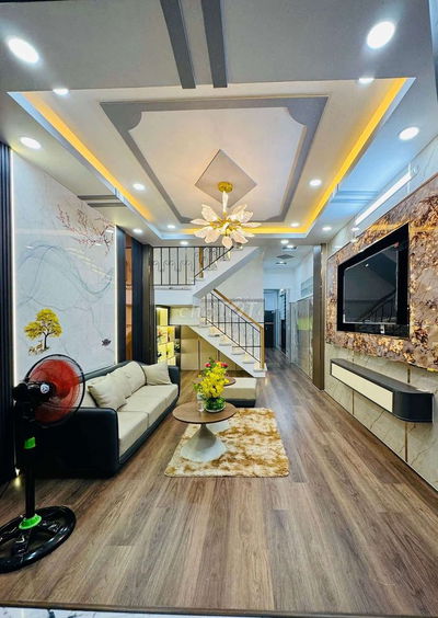 Giảm Giá GẦN 1 tỷ
Giảm  chốt 4ty980  Đường Quang Trung Vào 1 trục 30m