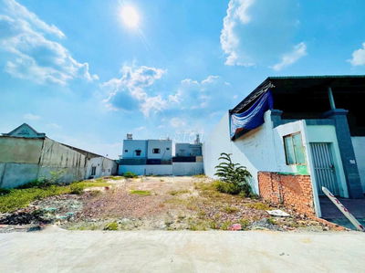 ĐẤT 8M X 27M, NỞ HẬU 11M, MẶT TIỀN KINH DOANH BUÔN BÁN, GIÁ 690 TRIỆU
