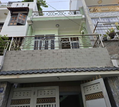 Bán Nhà Đường Nguyễn Văn Quá Q12 Diện Tích : 4x18 đúc 2,5 tấm Gồm Pk . Bếp. 3p ngủ
