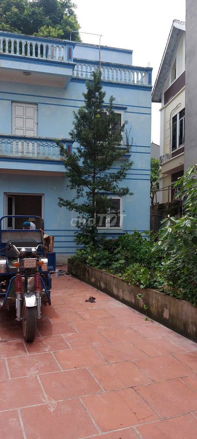 Nhà mặt tiền 55 m2, 3 phòng ngủ, gần đường Ỷ Lan, xã Phú Thị, Gia Lâm