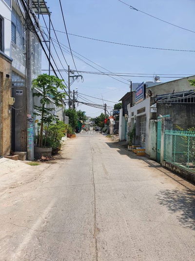 BÁN NHÀ 3 TẦNG - MẶT TIỀN HẺM - ĐƯỜNG VÕ VĂN HÁT 6,1 TỶ/155M2