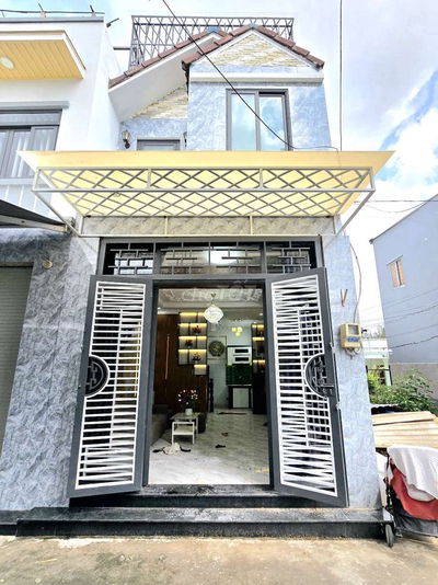 🔥🔥🔥Nhà có sổ hồng 1 lầu, sân thượng, gần chợ trường học 🔥🔥🔥