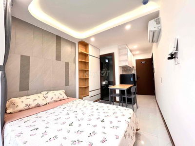 Phòng Studio Ban Công - Full Nội Thất - Gần Sala, Trần Não