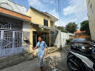 Chủ ngộp gởi bán nhà cẤp 4 gác lửng Trung dũng, 59m2, đã hoàn công,shr